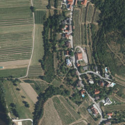 Luftbild: Kampbad Schönberg-Neustift/Zöbing