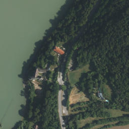 Luftbild: Badeplatz bei Schönbühel an der Donau